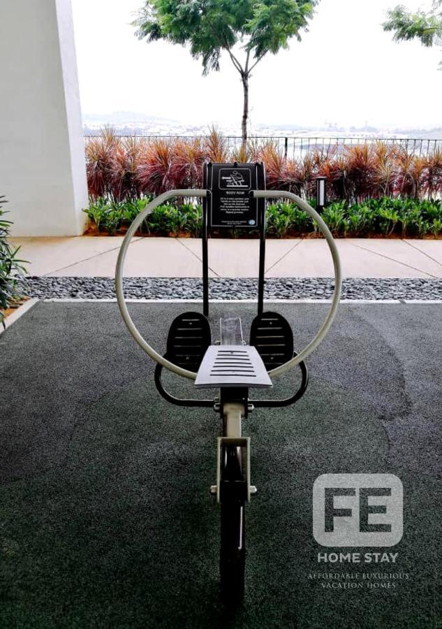 Apartment Netflix Wifi Cozy Trefoil Shah Alam 沙亚南舒适温馨日租民宿 Setia Alam